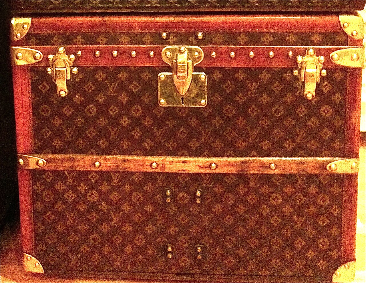 Louis Vuitton Monogram Steamer. Licensed photograph, not an official campaign image.